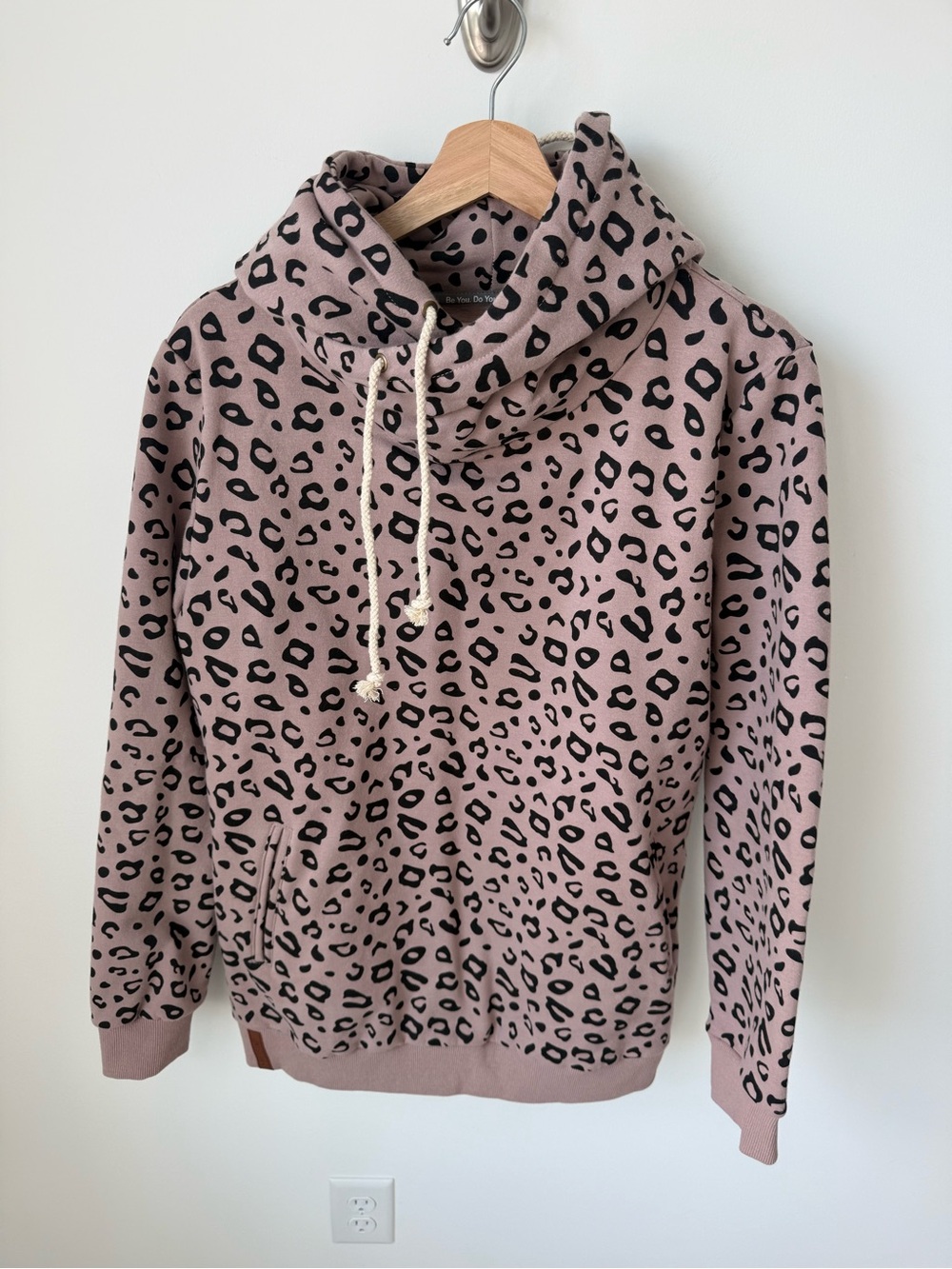 Ampersand Avenue NWT Leopard Cowl Neck Sweater | XXL